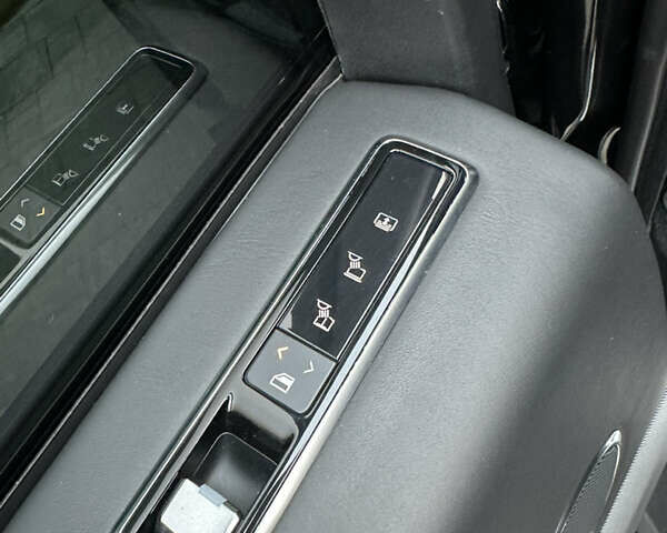 Черный Ленд Ровер Рендж Ровер, объемом двигателя 4.4 л и пробегом 193 тыс. км за 62000 $, фото 36 на Automoto.ua