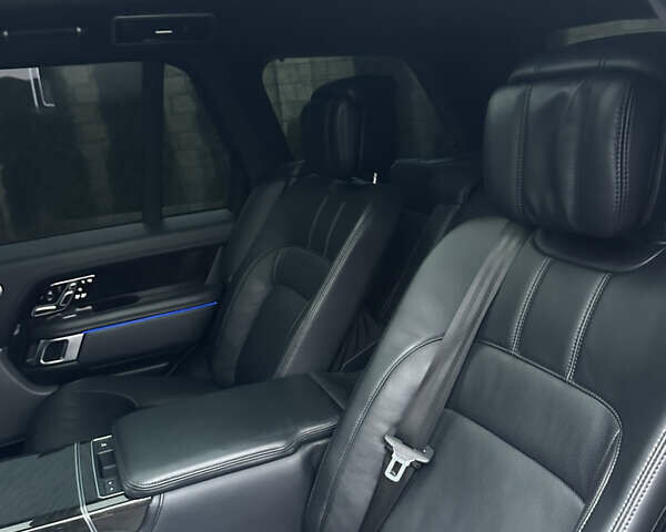 Черный Ленд Ровер Рендж Ровер, объемом двигателя 4.4 л и пробегом 193 тыс. км за 62000 $, фото 34 на Automoto.ua