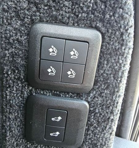 Черный Ленд Ровер Рендж Ровер, объемом двигателя 3 л и пробегом 158 тыс. км за 48500 $, фото 46 на Automoto.ua