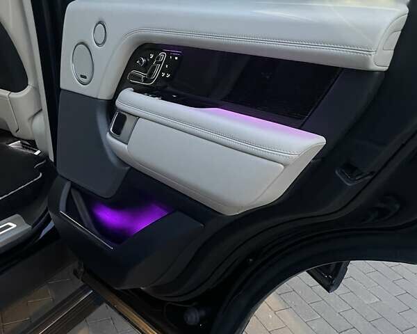 Чорний Ленд Ровер Рендж Ровер, об'ємом двигуна 4.37 л та пробігом 89 тис. км за 85800 $, фото 34 на Automoto.ua