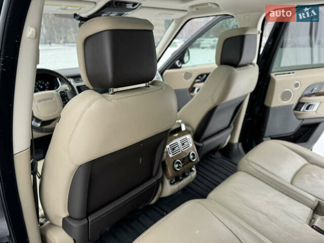 Чорний Ленд Ровер Рендж Ровер, об'ємом двигуна 3 л та пробігом 130 тис. км за 46500 $, фото 56 на Automoto.ua