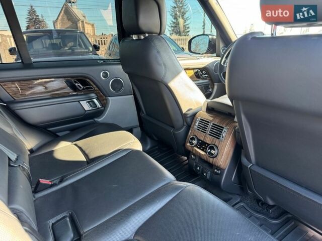 Чорний Ленд Ровер Рендж Ровер, об'ємом двигуна 5 л та пробігом 194 тис. км за 48900 $, фото 8 на Automoto.ua