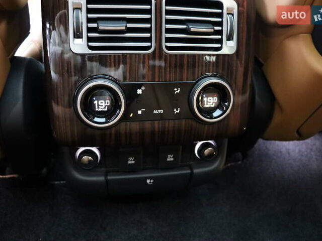 Чорний Ленд Ровер Рендж Ровер, об'ємом двигуна 3 л та пробігом 129 тис. км за 63900 $, фото 45 на Automoto.ua