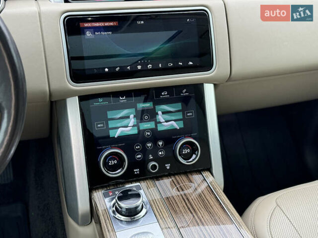 Чорний Ленд Ровер Рендж Ровер, об'ємом двигуна 3 л та пробігом 130 тис. км за 46500 $, фото 75 на Automoto.ua