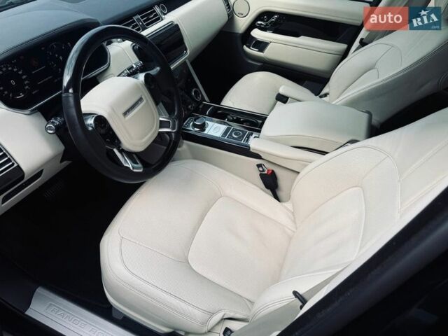 Черный Ленд Ровер Рендж Ровер, объемом двигателя 4.37 л и пробегом 90 тыс. км за 65000 $, фото 19 на Automoto.ua