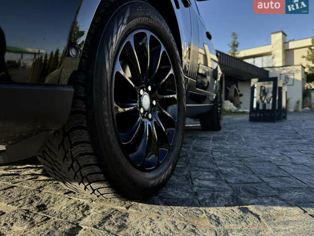 Чорний Ленд Ровер Рендж Ровер, об'ємом двигуна 2.99 л та пробігом 174 тис. км за 58900 $, фото 6 на Automoto.ua