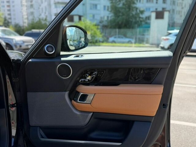 Чорний Ленд Ровер Рендж Ровер, об'ємом двигуна 4.37 л та пробігом 128 тис. км за 57000 $, фото 10 на Automoto.ua