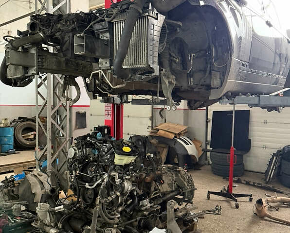 Черный Ленд Ровер Рендж Ровер, объемом двигателя 4.37 л и пробегом 260 тыс. км за 63000 $, фото 47 на Automoto.ua