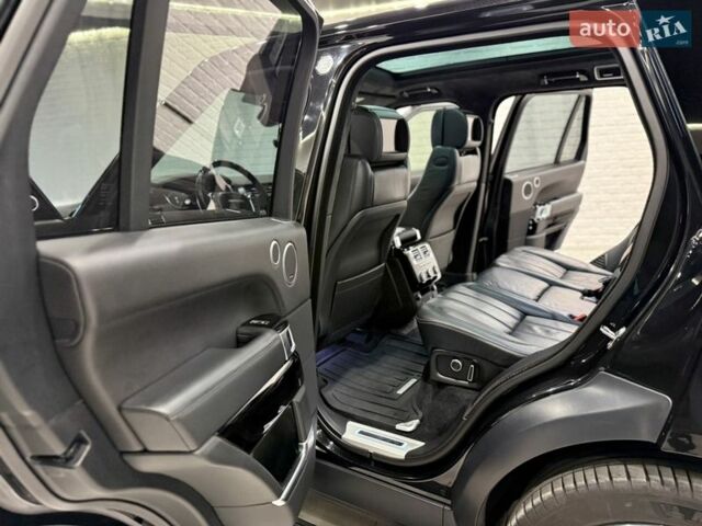 Черный Ленд Ровер Рендж Ровер, объемом двигателя 4.37 л и пробегом 3 тыс. км за 69999 $, фото 92 на Automoto.ua