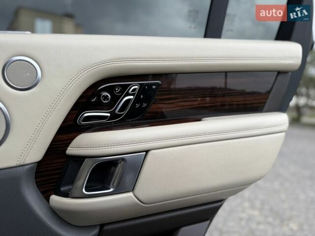 Черный Ленд Ровер Рендж Ровер, объемом двигателя 4.4 л и пробегом 91 тыс. км за 72990 $, фото 64 на Automoto.ua