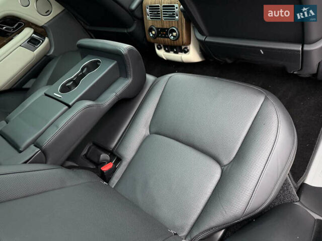 Чорний Ленд Ровер Рендж Ровер, об'ємом двигуна 2.99 л та пробігом 132 тис. км за 52900 $, фото 59 на Automoto.ua