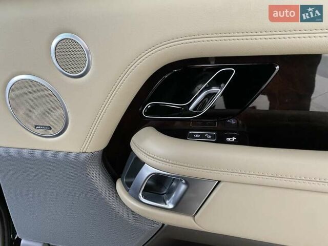 Чорний Ленд Ровер Рендж Ровер, об'ємом двигуна 3 л та пробігом 120 тис. км за 49900 $, фото 48 на Automoto.ua