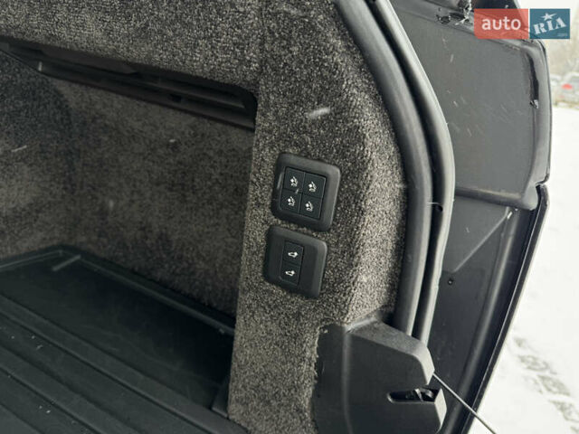 Чорний Ленд Ровер Рендж Ровер, об'ємом двигуна 3 л та пробігом 130 тис. км за 46500 $, фото 97 на Automoto.ua