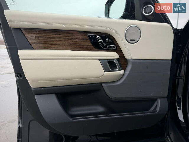 Чорний Ленд Ровер Рендж Ровер, об'ємом двигуна 2.99 л та пробігом 132 тис. км за 52900 $, фото 32 на Automoto.ua