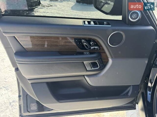 Чорний Ленд Ровер Рендж Ровер, об'ємом двигуна 5 л та пробігом 194 тис. км за 58000 $, фото 61 на Automoto.ua