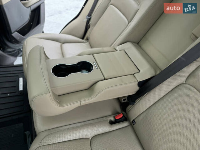 Чорний Ленд Ровер Рендж Ровер, об'ємом двигуна 3 л та пробігом 130 тис. км за 46500 $, фото 59 на Automoto.ua