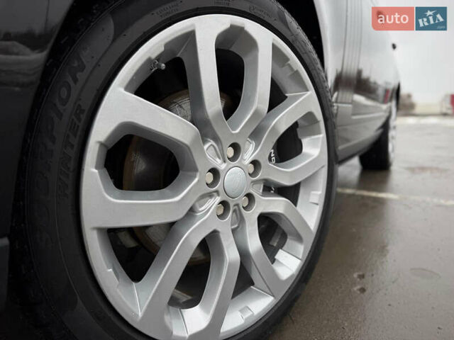 Чорний Ленд Ровер Рендж Ровер, об'ємом двигуна 2.99 л та пробігом 132 тис. км за 52900 $, фото 31 на Automoto.ua