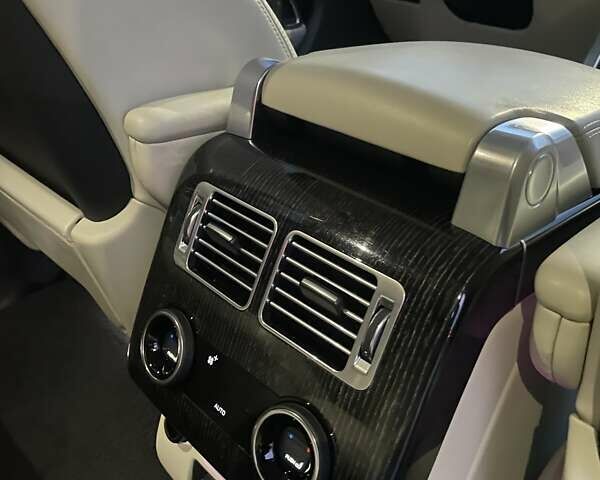 Чорний Ленд Ровер Рендж Ровер, об'ємом двигуна 4.37 л та пробігом 89 тис. км за 85800 $, фото 39 на Automoto.ua