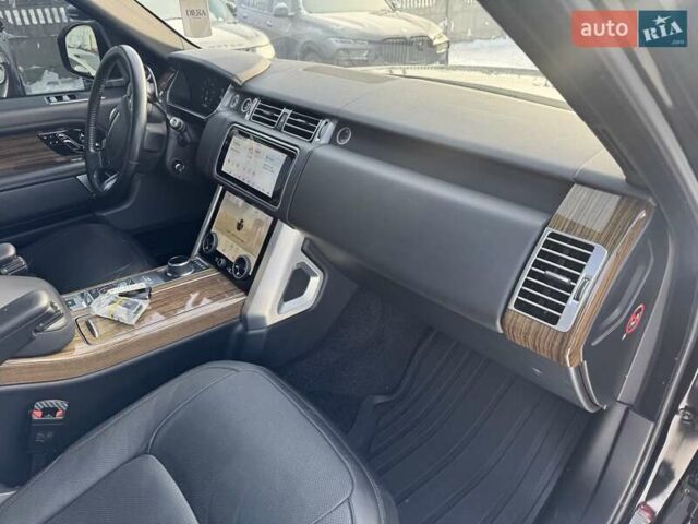 Чорний Ленд Ровер Рендж Ровер, об'ємом двигуна 5 л та пробігом 194 тис. км за 58000 $, фото 43 на Automoto.ua