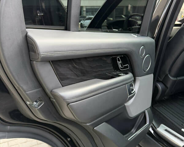 Чорний Ленд Ровер Рендж Ровер, об'ємом двигуна 4.37 л та пробігом 172 тис. км за 65500 $, фото 25 на Automoto.ua