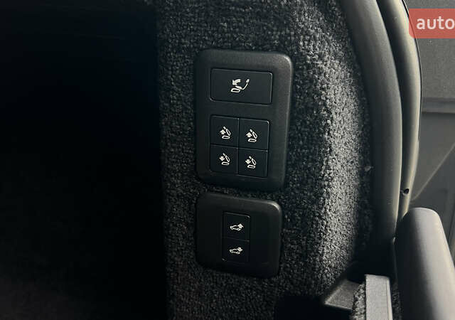 Черный Ленд Ровер Рендж Ровер, объемом двигателя 4.37 л и пробегом 90 тыс. км за 69000 $, фото 46 на Automoto.ua