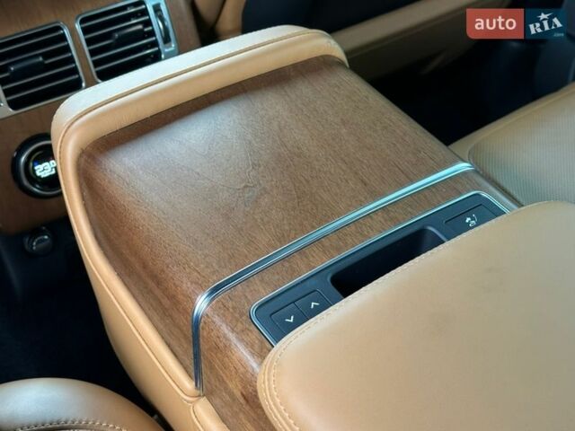 Черный Ленд Ровер Рендж Ровер, объемом двигателя 4.37 л и пробегом 91 тыс. км за 69000 $, фото 30 на Automoto.ua