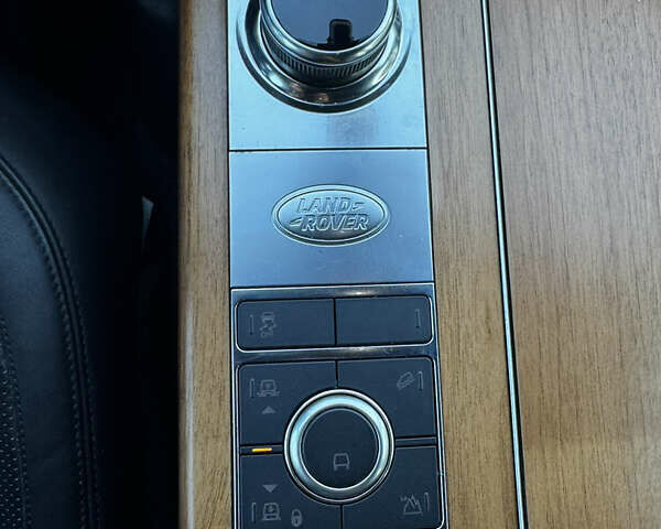 Черный Ленд Ровер Рендж Ровер, объемом двигателя 2.99 л и пробегом 136 тыс. км за 53999 $, фото 16 на Automoto.ua