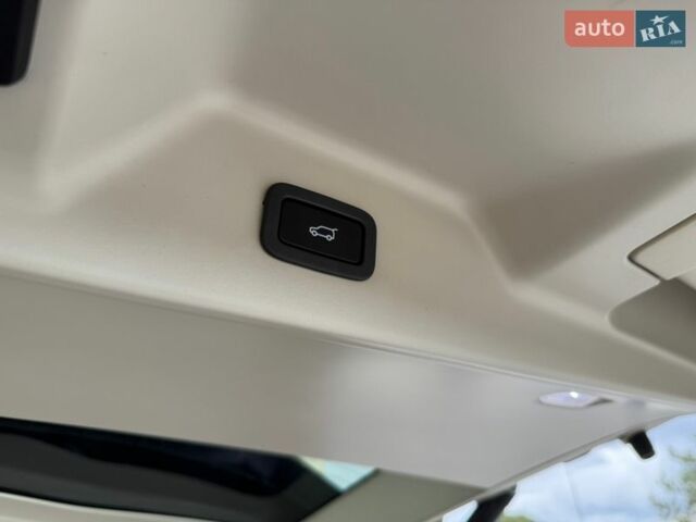 Черный Ленд Ровер Рендж Ровер, объемом двигателя 4.4 л и пробегом 91 тыс. км за 72990 $, фото 61 на Automoto.ua