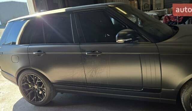Черный Ленд Ровер Рендж Ровер, объемом двигателя 3 л и пробегом 158 тыс. км за 44444 $, фото 45 на Automoto.ua