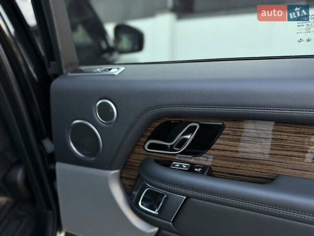 Чорний Ленд Ровер Рендж Ровер, об'ємом двигуна 2.99 л та пробігом 174 тис. км за 58900 $, фото 67 на Automoto.ua