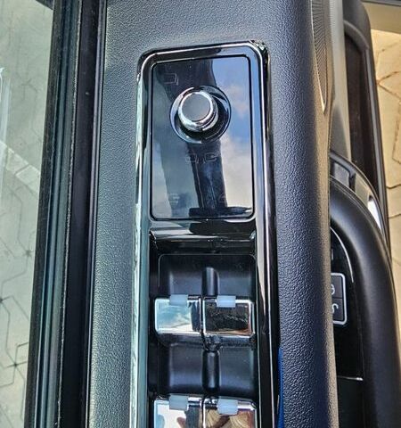 Черный Ленд Ровер Рендж Ровер, объемом двигателя 3 л и пробегом 158 тыс. км за 48500 $, фото 26 на Automoto.ua