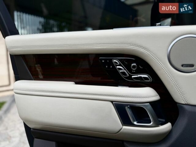 Черный Ленд Ровер Рендж Ровер, объемом двигателя 4.4 л и пробегом 91 тыс. км за 72990 $, фото 27 на Automoto.ua