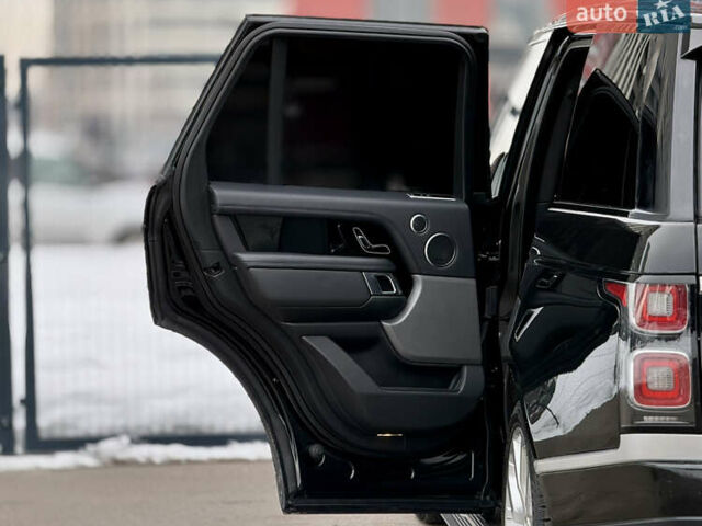 Чорний Ленд Ровер Рендж Ровер, об'ємом двигуна 5 л та пробігом 48 тис. км за 59900 $, фото 46 на Automoto.ua