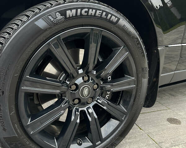 Черный Ленд Ровер Рендж Ровер, объемом двигателя 4.4 л и пробегом 193 тыс. км за 62000 $, фото 11 на Automoto.ua