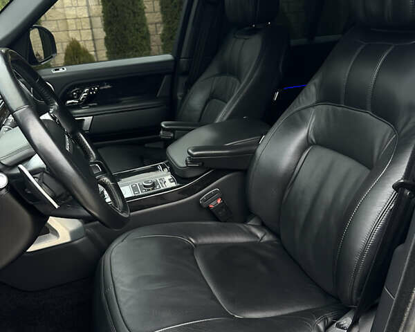 Черный Ленд Ровер Рендж Ровер, объемом двигателя 4.4 л и пробегом 193 тыс. км за 62000 $, фото 22 на Automoto.ua