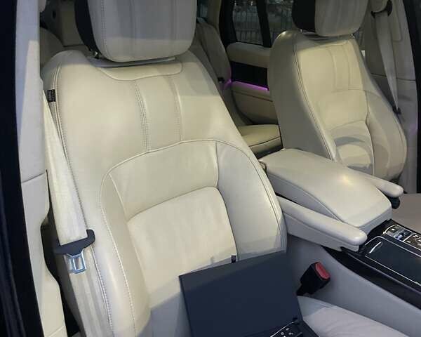 Чорний Ленд Ровер Рендж Ровер, об'ємом двигуна 4.37 л та пробігом 89 тис. км за 85800 $, фото 30 на Automoto.ua