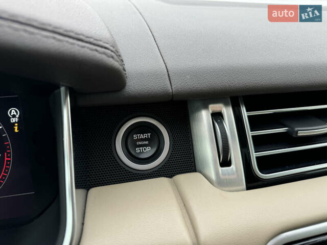 Чорний Ленд Ровер Рендж Ровер, об'ємом двигуна 3 л та пробігом 130 тис. км за 46500 $, фото 91 на Automoto.ua