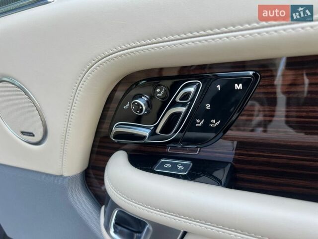 Черный Ленд Ровер Рендж Ровер, объемом двигателя 5 л и пробегом 161 тыс. км за 58500 $, фото 30 на Automoto.ua