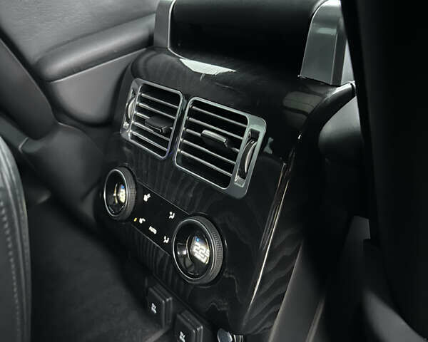 Черный Ленд Ровер Рендж Ровер, объемом двигателя 4.4 л и пробегом 193 тыс. км за 62000 $, фото 21 на Automoto.ua