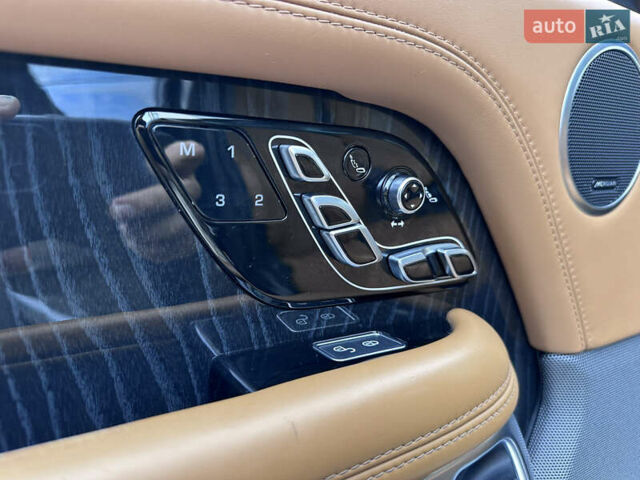 Черный Ленд Ровер Рендж Ровер, объемом двигателя 4.37 л и пробегом 260 тыс. км за 63000 $, фото 20 на Automoto.ua