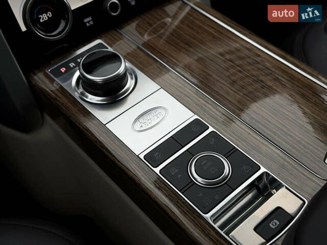 Чорний Ленд Ровер Рендж Ровер, об'ємом двигуна 2.99 л та пробігом 132 тис. км за 52900 $, фото 78 на Automoto.ua