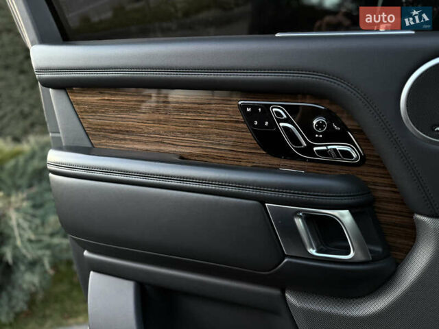 Черный Ленд Ровер Рендж Ровер, объемом двигателя 2.99 л и пробегом 189 тыс. км за 49499 $, фото 28 на Automoto.ua