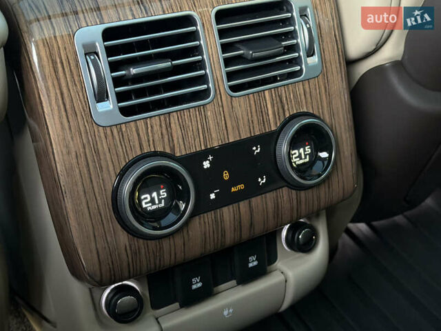 Чорний Ленд Ровер Рендж Ровер, об'ємом двигуна 3 л та пробігом 135 тис. км за 44999 $, фото 24 на Automoto.ua