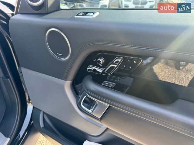 Чорний Ленд Ровер Рендж Ровер, об'ємом двигуна 3 л та пробігом 174 тис. км за 49900 $, фото 16 на Automoto.ua