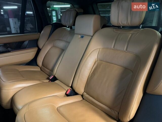 Чорний Ленд Ровер Рендж Ровер, об'ємом двигуна 4.37 л та пробігом 115 тис. км за 88000 $, фото 27 на Automoto.ua