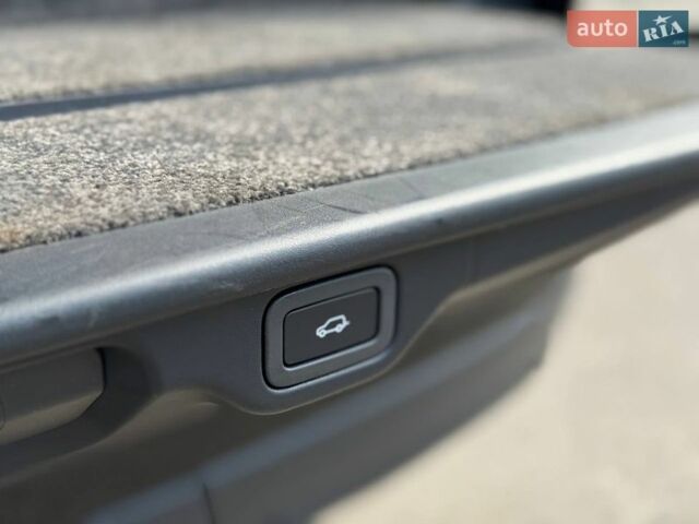 Черный Ленд Ровер Рендж Ровер, объемом двигателя 4.37 л и пробегом 119 тыс. км за 61900 $, фото 22 на Automoto.ua