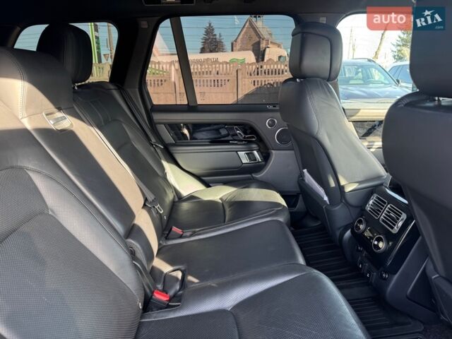 Чорний Ленд Ровер Рендж Ровер, об'ємом двигуна 3 л та пробігом 174 тис. км за 49900 $, фото 9 на Automoto.ua