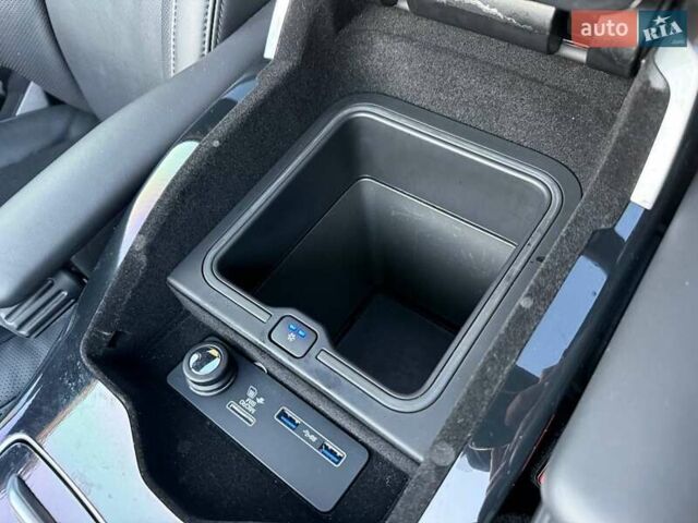 Чорний Ленд Ровер Рендж Ровер, об'ємом двигуна 5 л та пробігом 163 тис. км за 63000 $, фото 53 на Automoto.ua