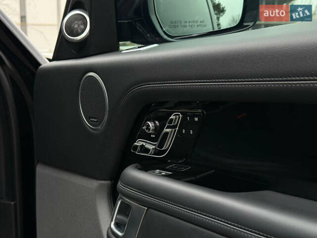 Черный Ленд Ровер Рендж Ровер, объемом двигателя 3 л и пробегом 145 тыс. км за 57000 $, фото 23 на Automoto.ua