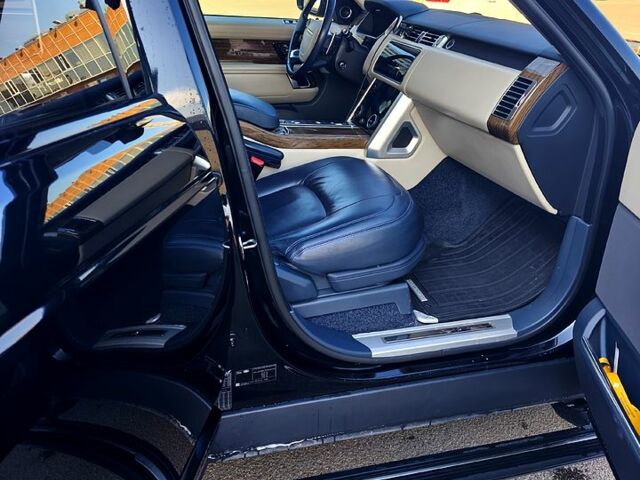 Черный Ленд Ровер Рендж Ровер, объемом двигателя 3 л и пробегом 119 тыс. км за 54000 $, фото 4 на Automoto.ua